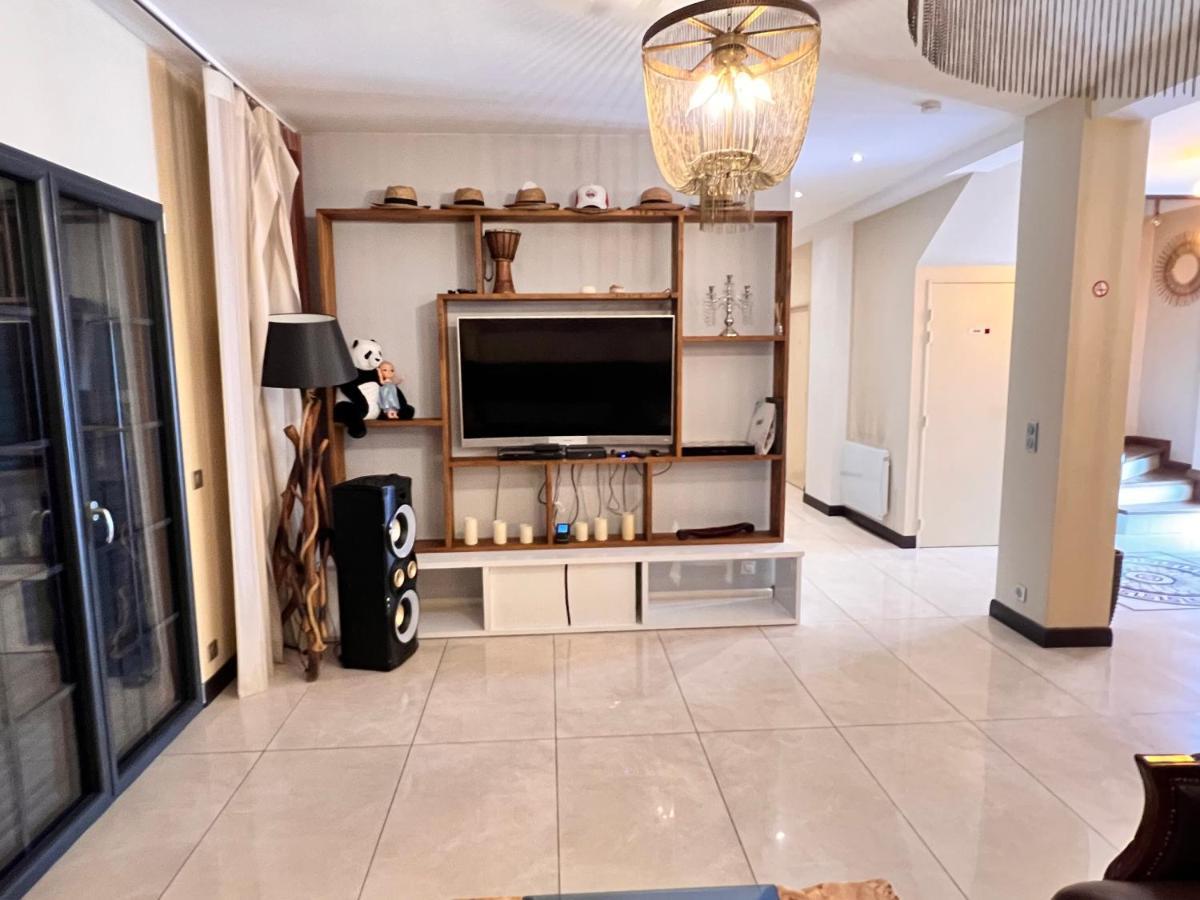 Paris Luxury Guest House - Cdg Aeroport Ρουασί-αν-Φρανς Εξωτερικό φωτογραφία
